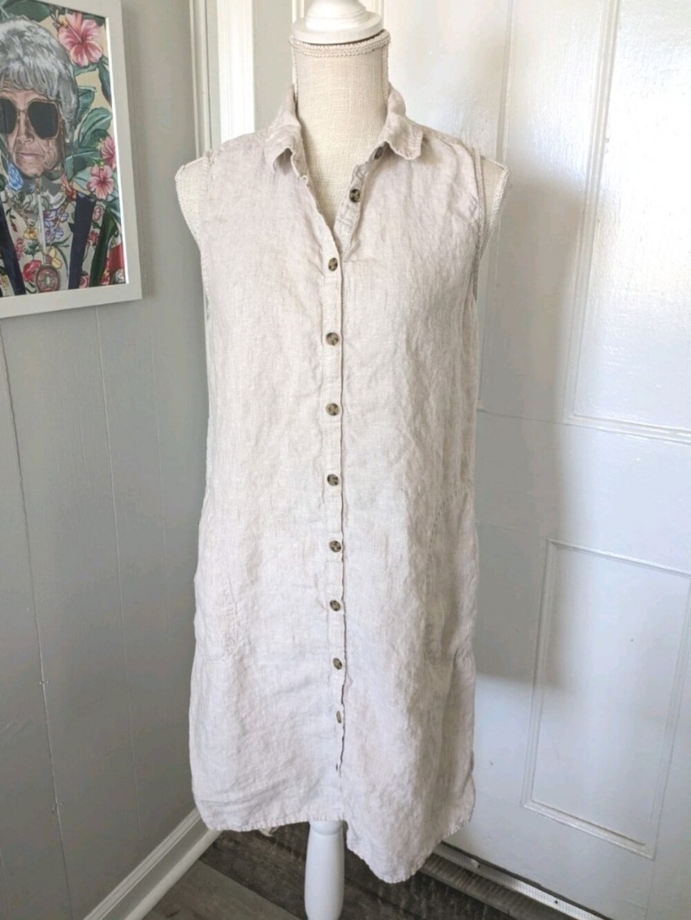 Halston 100% Linen Shift Shirt Dress Sleeveless Pockets Button Size Medium Beige